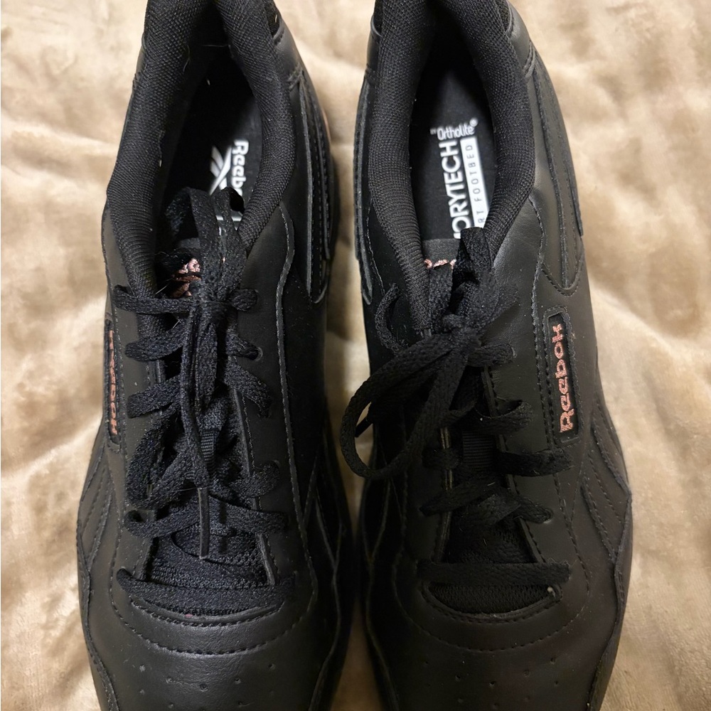 Reebok Women’s Royal Glide Ripple Clip Black Sneakers with Pink Accents Size 9